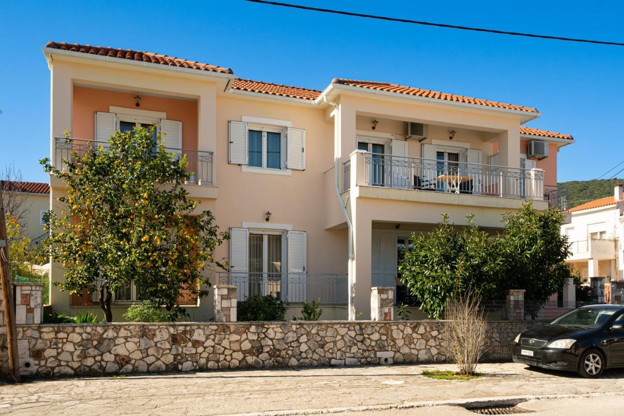 John'S Studios Karavomylos Dış mekan fotoğraf